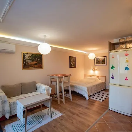 Apartment Francia Apartman *